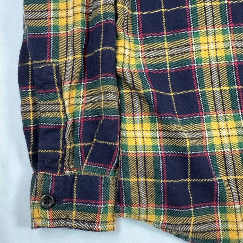 UNIQLO‎ KIDS Boys Plaid Flannel Button Down Shirt Size 5-6 Classic Cozy Fall